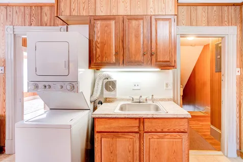 6 Courtland Street Nashua NH 03064