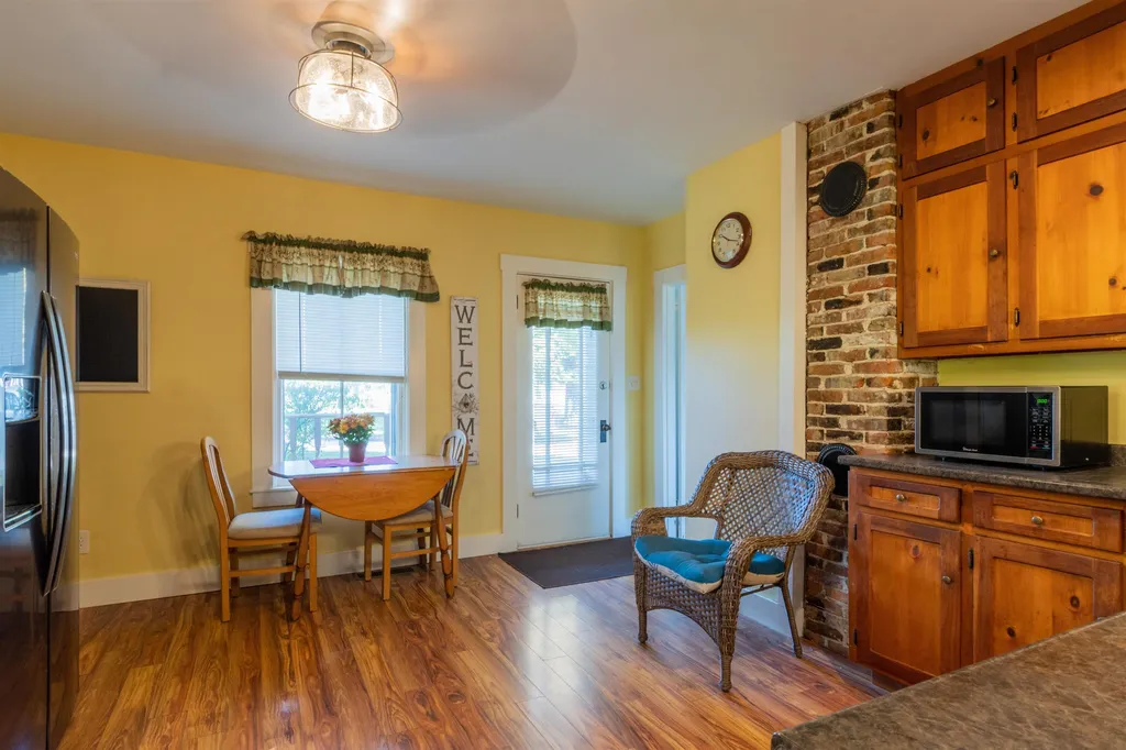 171 S Hill Road New Boston NH 03070