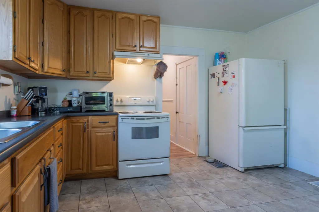 171 S Hill Road New Boston NH 03070
