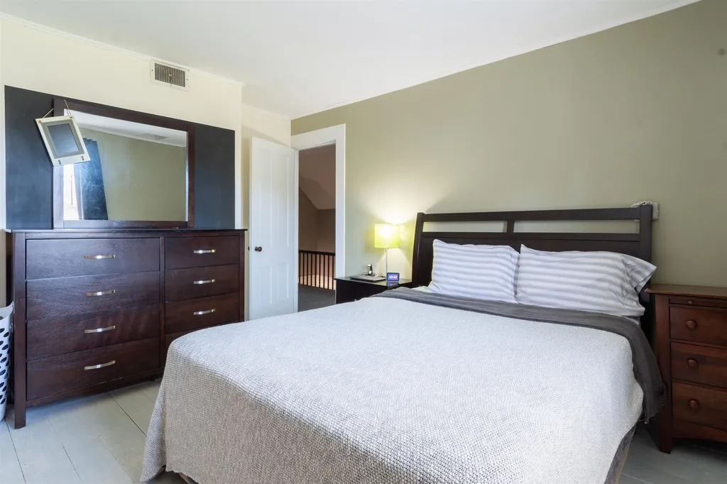 171 S Hill Road New Boston NH 03070