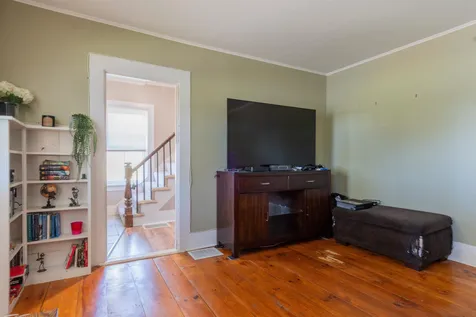 171 S Hill Road New Boston NH 03070