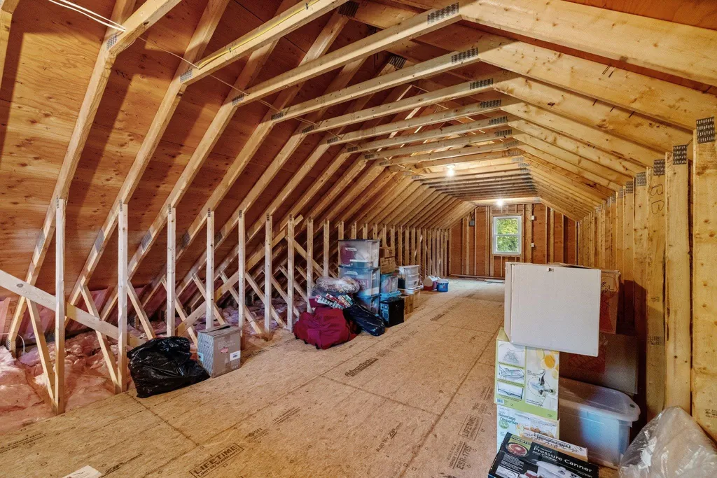 100 Pine Colony Road Franklin NH 03235