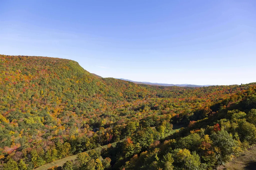 14 On The Common Lyme NH 03768