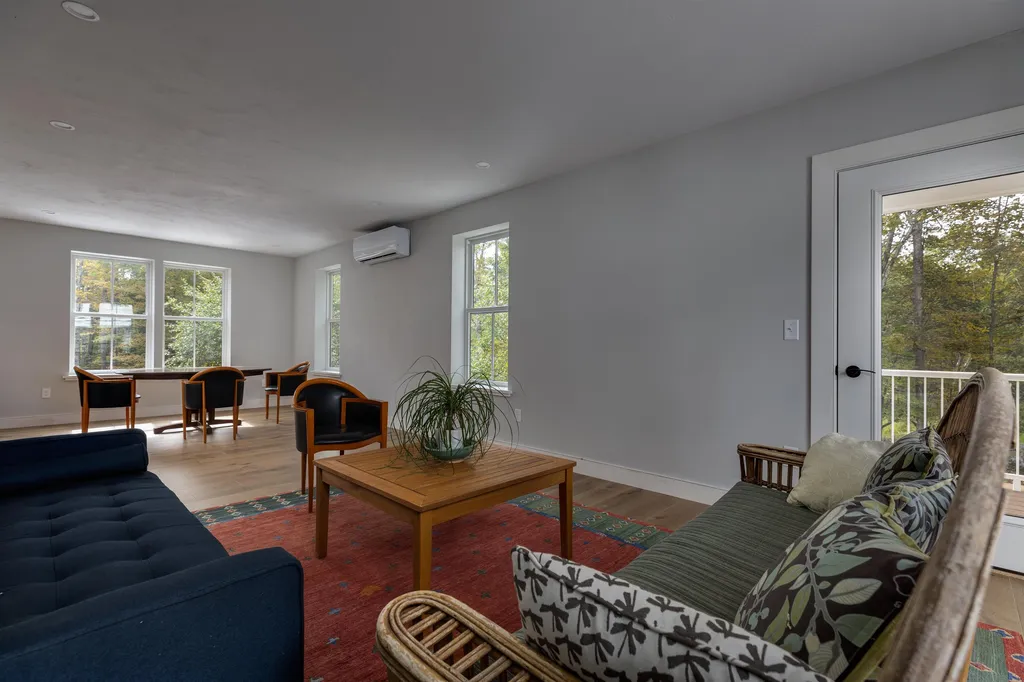 14 On The Common Lyme NH 03768