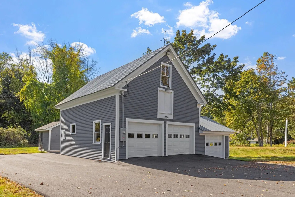 397 S. Main Street Wolfeboro NH 03894