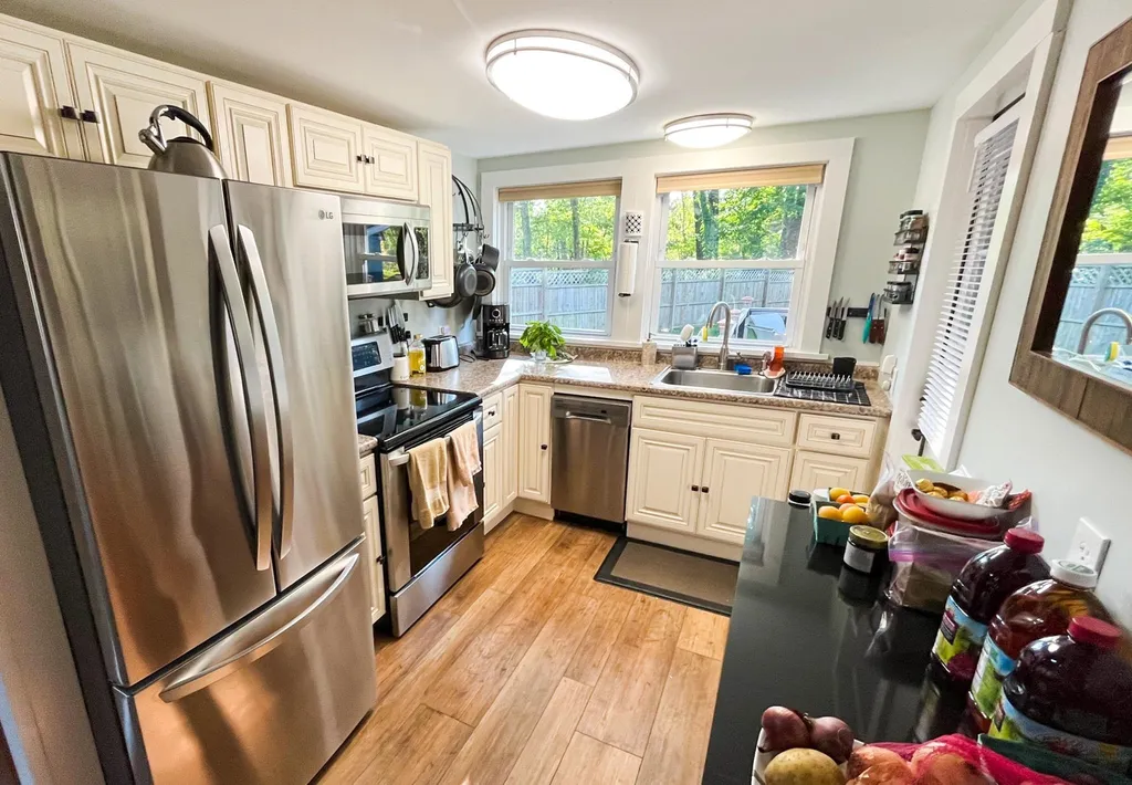 785 Holiday Point Road North Hero VT 05474