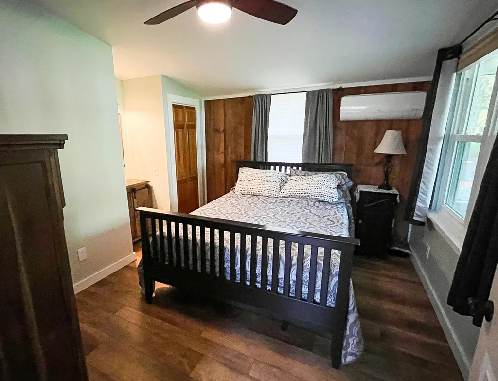 785 Holiday Point Road North Hero VT 05474