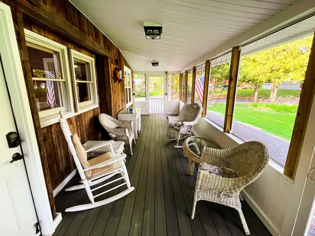 785 Holiday Point Road North Hero VT 05474