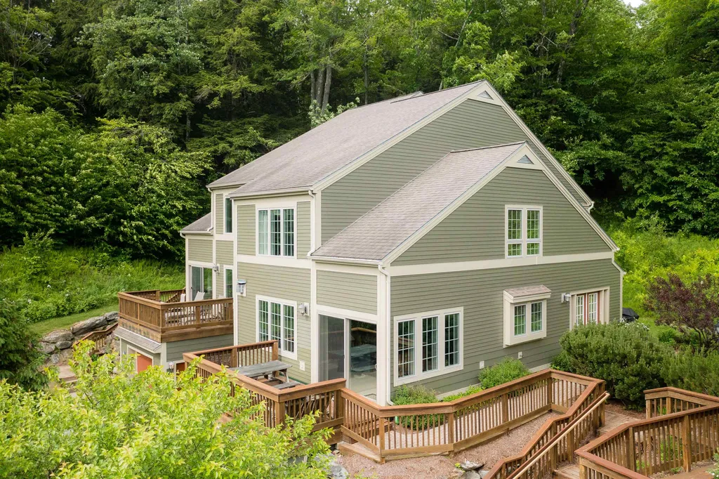 654a Topnotch Drive Stowe VT 05672