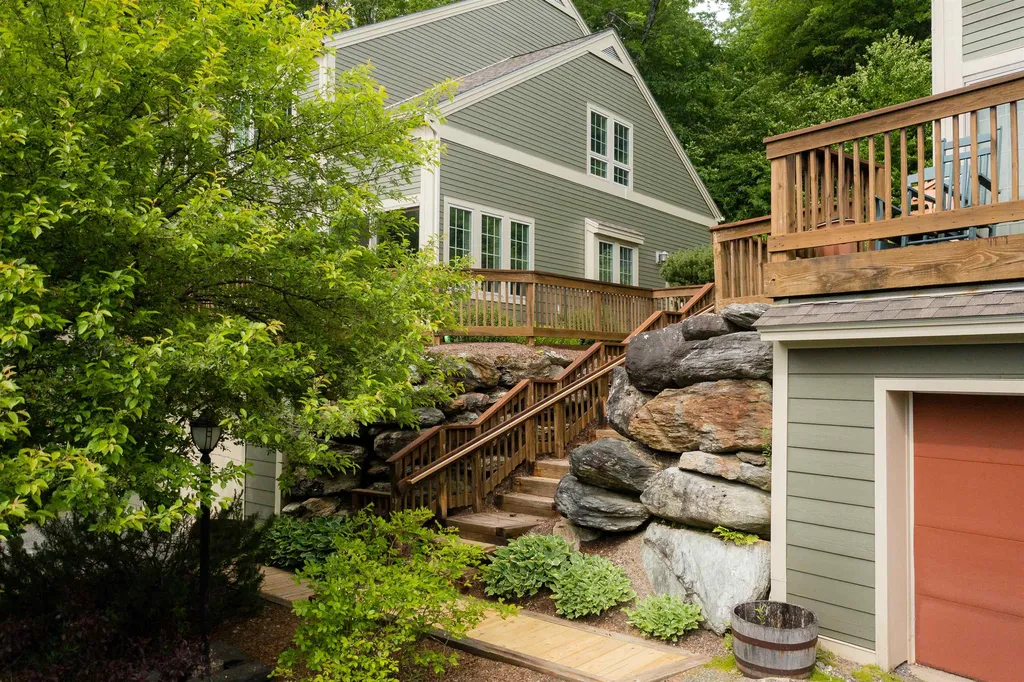 654a Topnotch Drive Stowe VT 05672