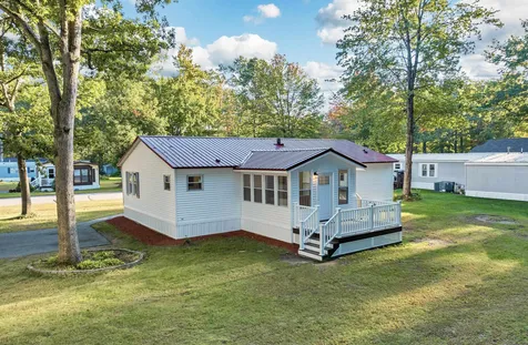 2 Dawn Drive Concord NH 03303