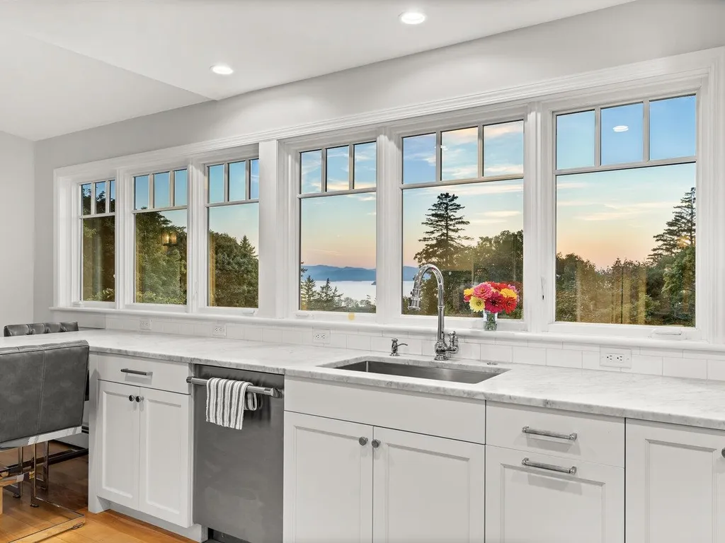 58 Deforest Road Burlington VT 05401