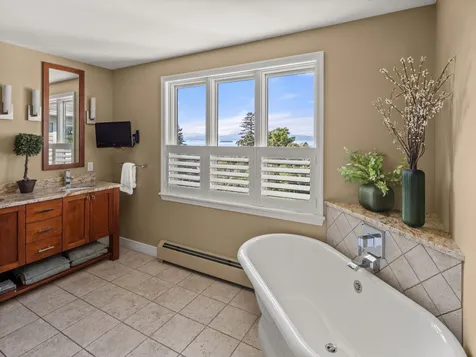 58 Deforest Road Burlington VT 05401