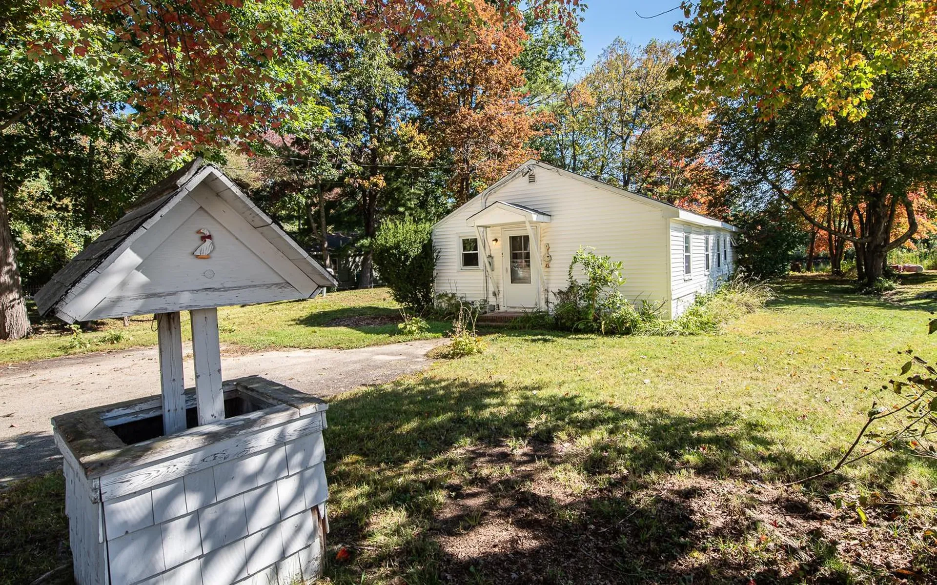 5 Graham Avenue Salem NH 03079
