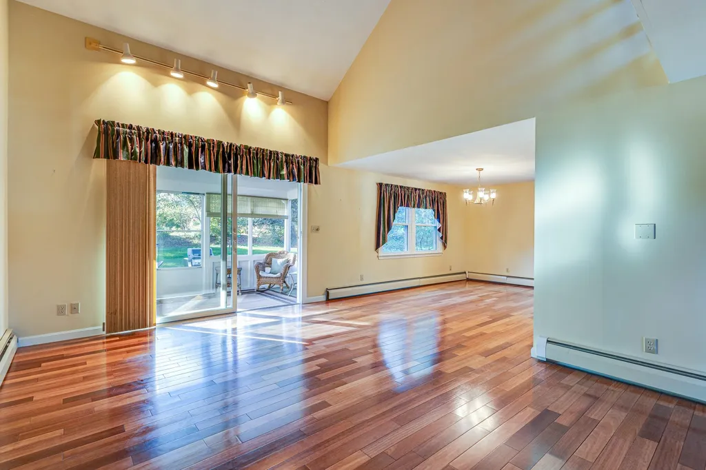 8 Hillcrest Drive Dover NH 03820