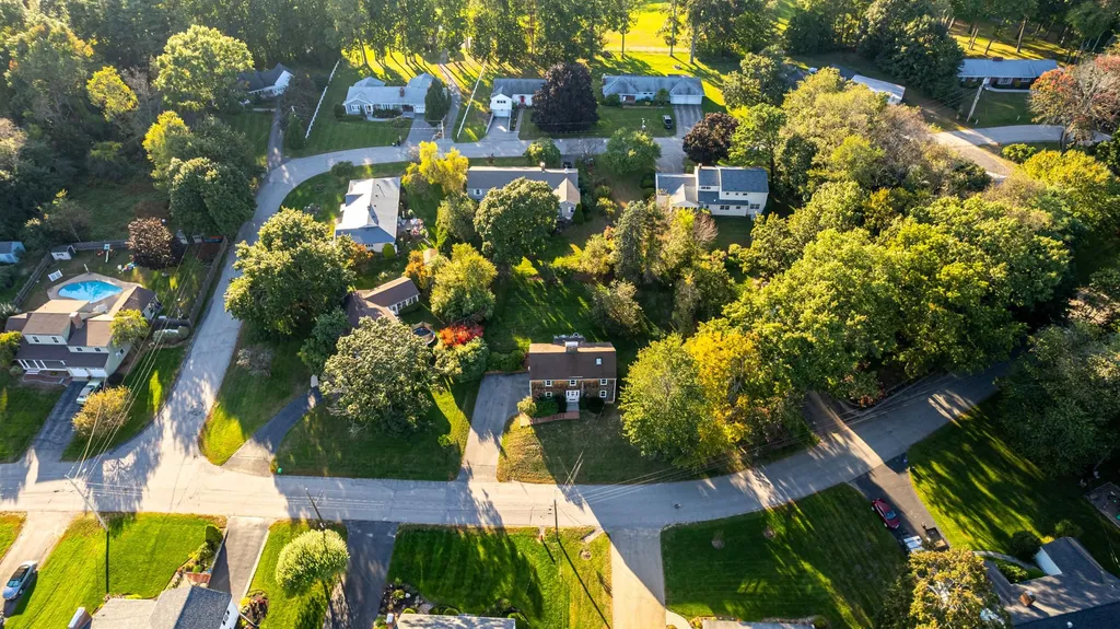 8 Hillcrest Drive Dover NH 03820