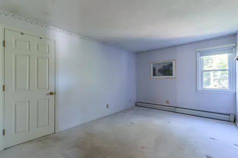 8 Hillcrest Drive Dover NH 03820