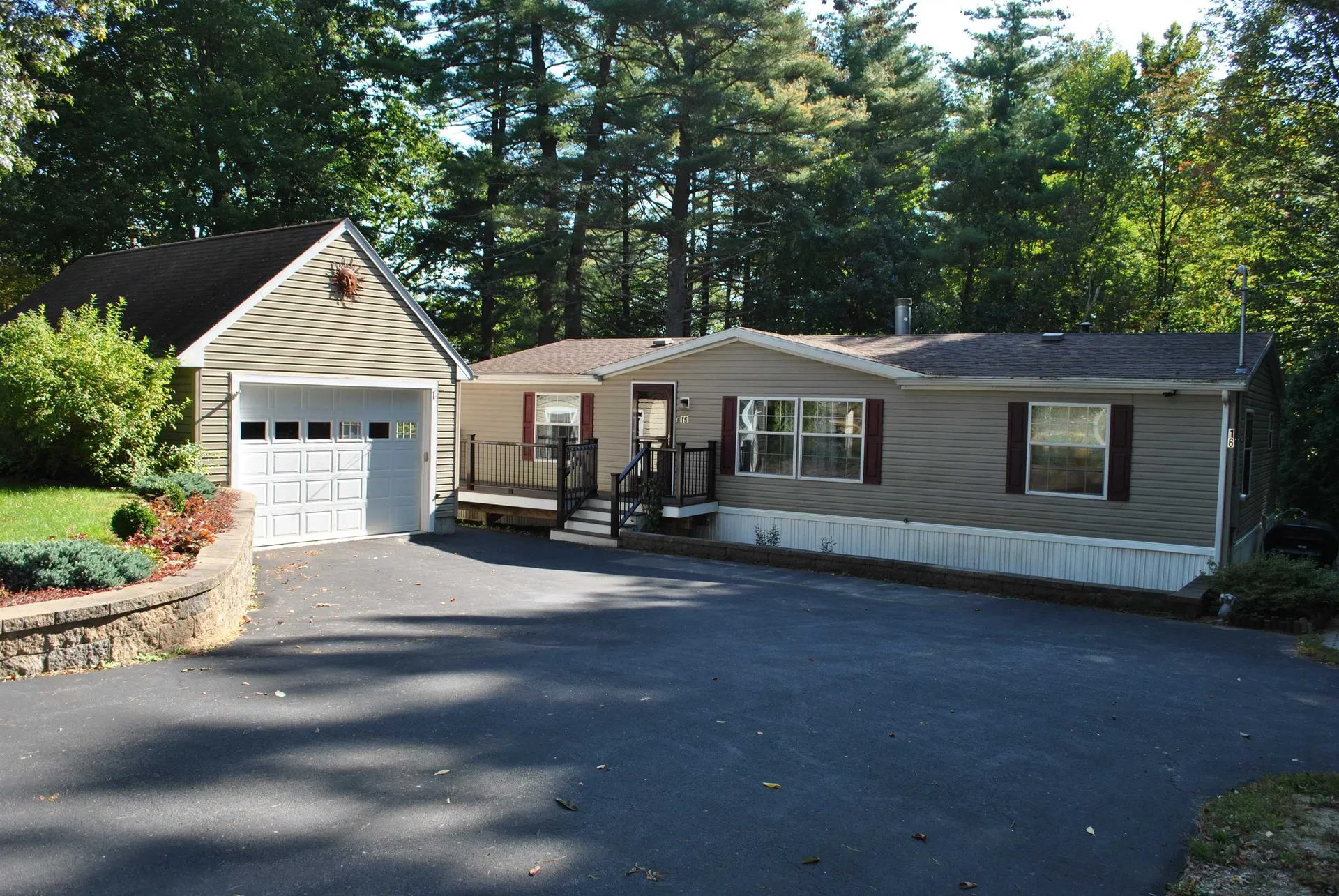 16 Gina Drive Rochester NH 03867