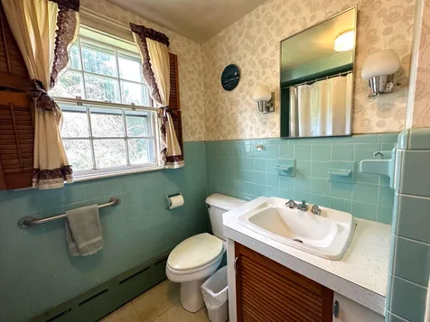 27 Verdun Avenue Portsmouth NH 03801