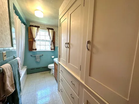 27 Verdun Avenue Portsmouth NH 03801