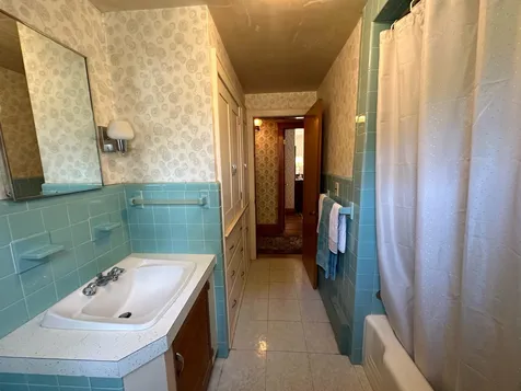 27 Verdun Avenue Portsmouth NH 03801