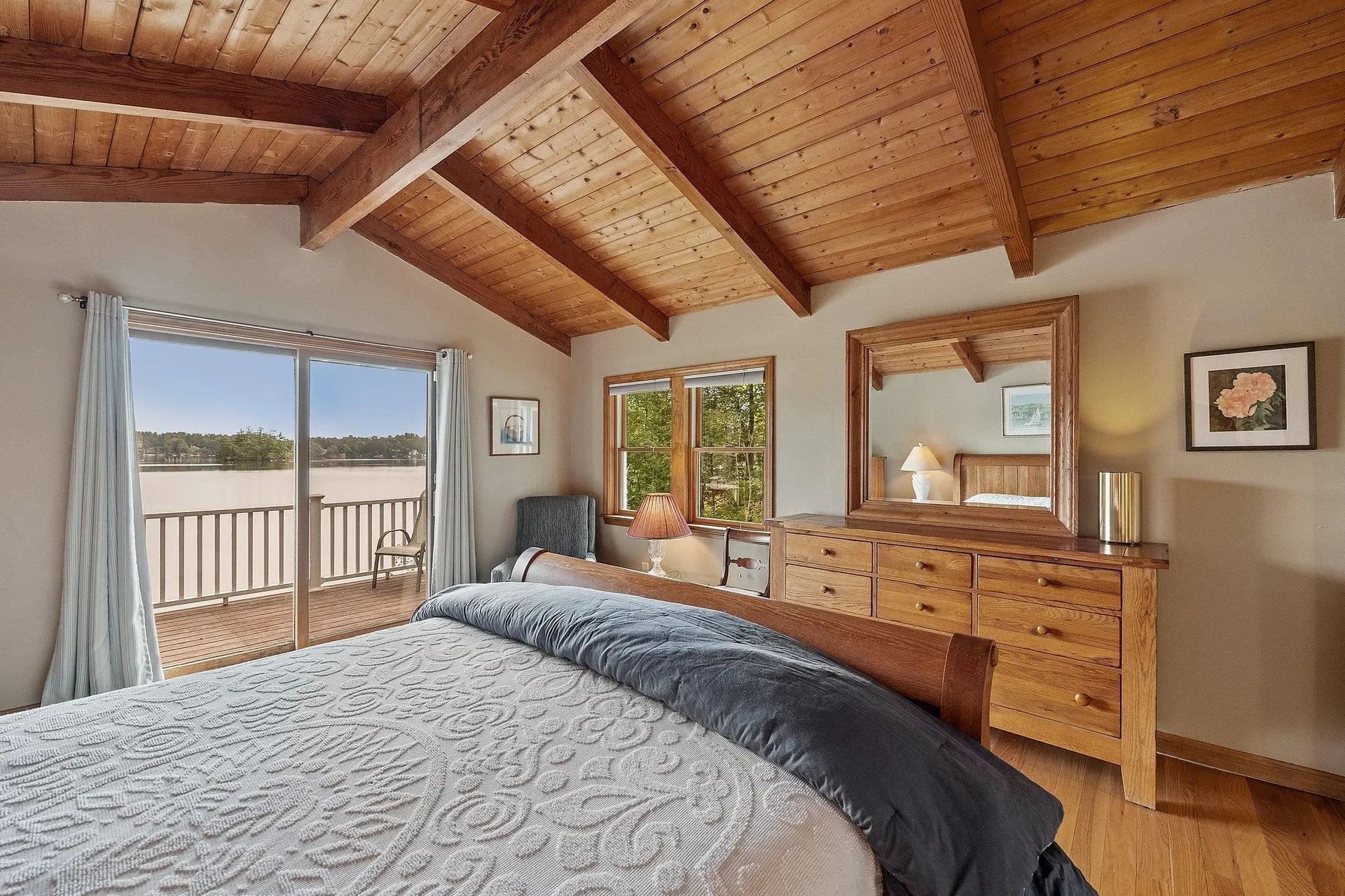18 Oak Island Road Meredith NH 03253