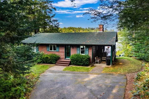 18 Oak Island Road Meredith NH 03253