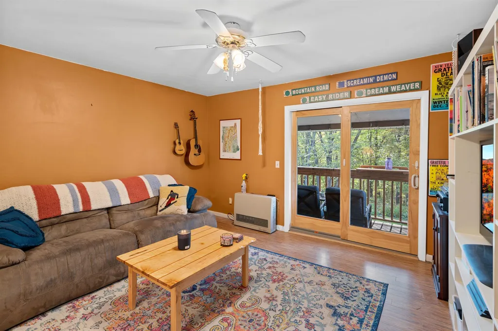 81 The Commons Moretown VT 05660