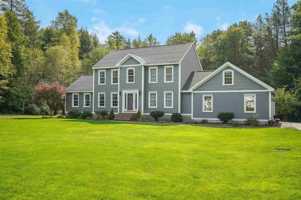 289 Meadow Fox Lane Chester NH 03036
