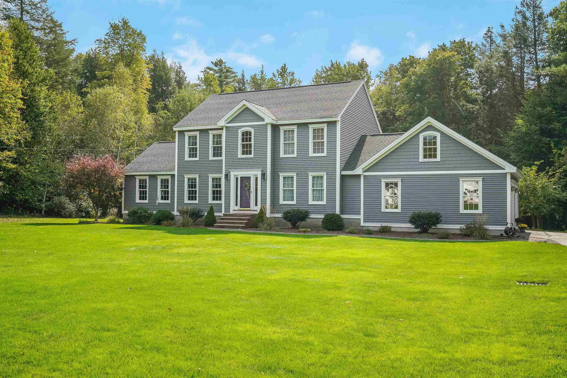 289 Meadow Fox Lane Chester NH 03036