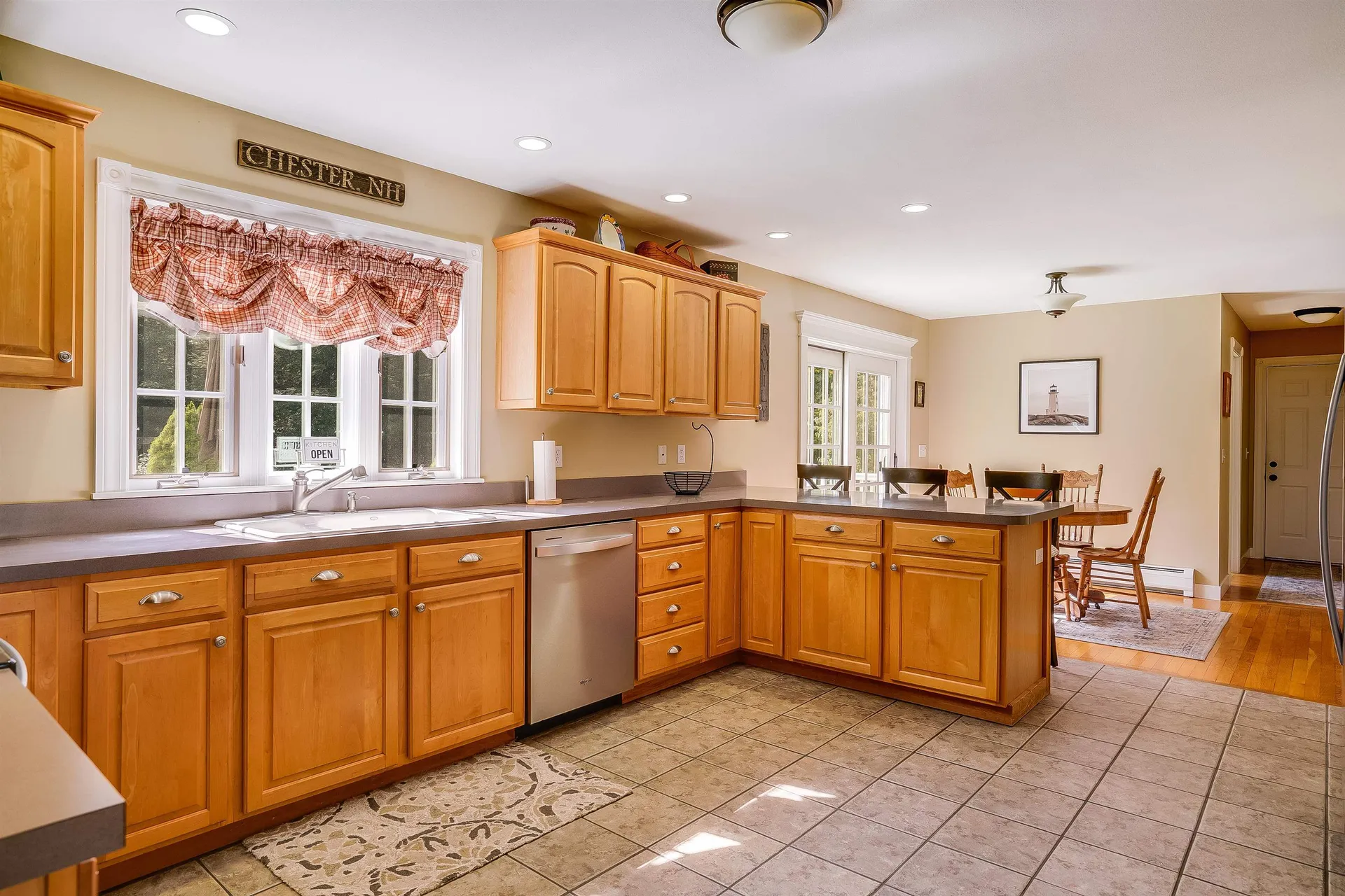289 Meadow Fox Lane Chester NH 03036