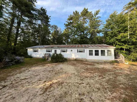 1454 Passaconaway Road Albany NH 03818