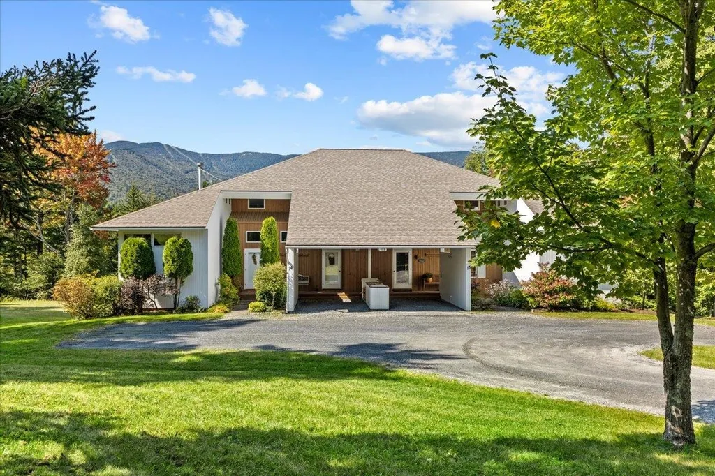 13 Meadow Lane Warren VT 05674