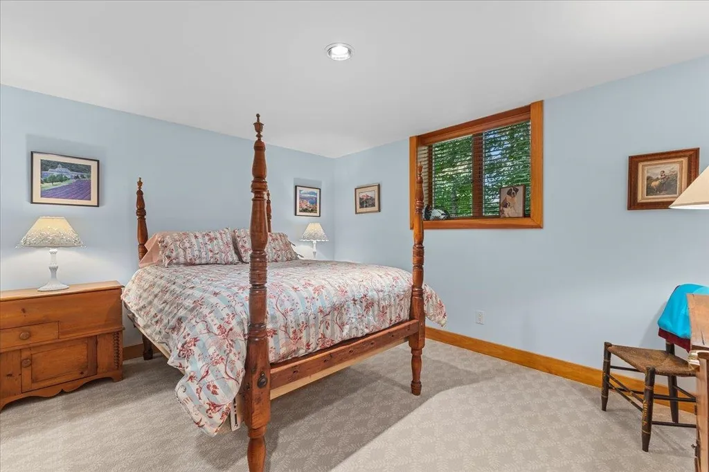 13 Meadow Lane Warren VT 05674