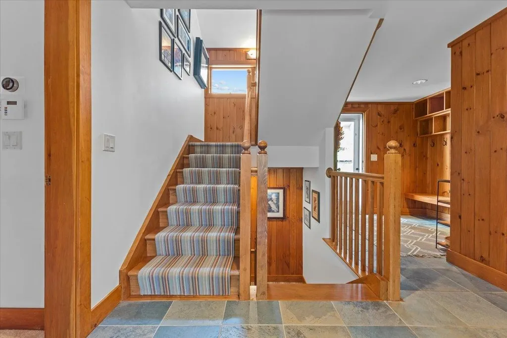 13 Meadow Lane Warren VT 05674
