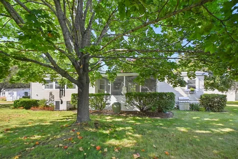 27 Granite Drive North Hampton NH 03862