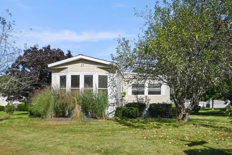 27 Granite Drive North Hampton NH 03862