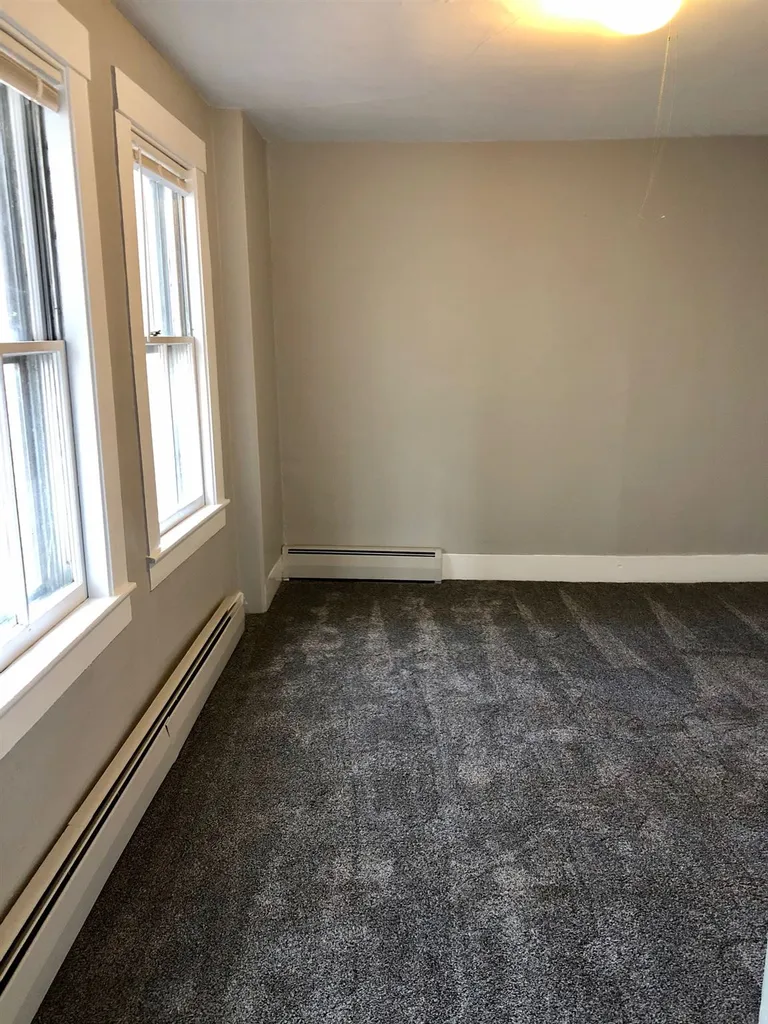 9 Park Street Wilton NH 03086