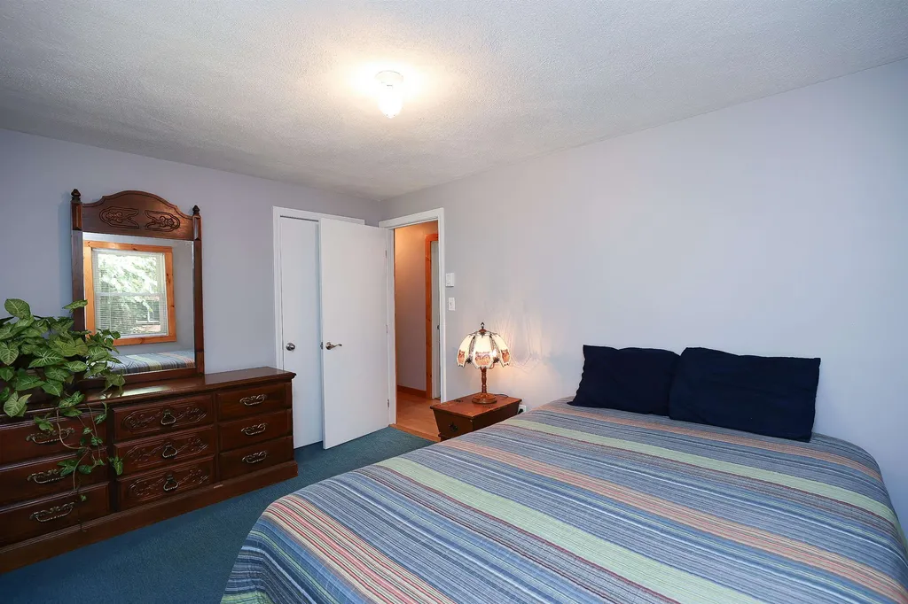 126 Walnut Hill Road Derry NH 03038