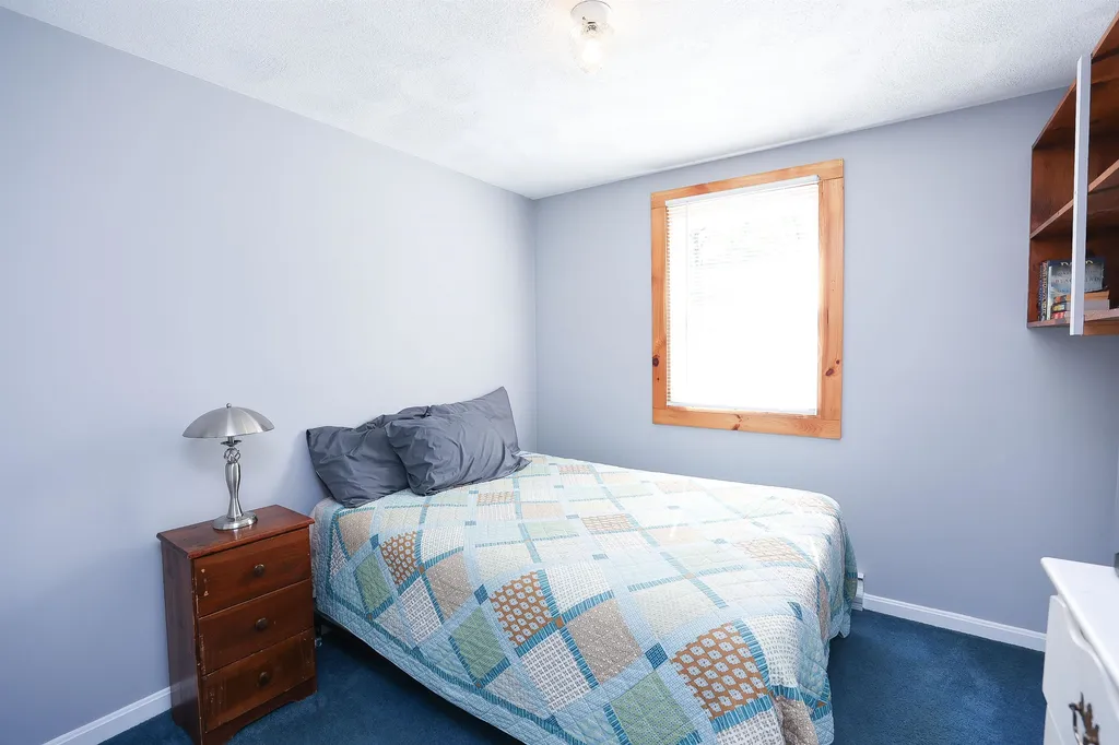 126 Walnut Hill Road Derry NH 03038
