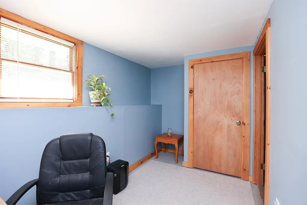 126 Walnut Hill Road Derry NH 03038