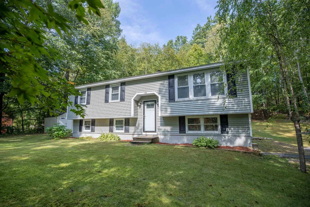 126 Walnut Hill Road Derry NH 03038