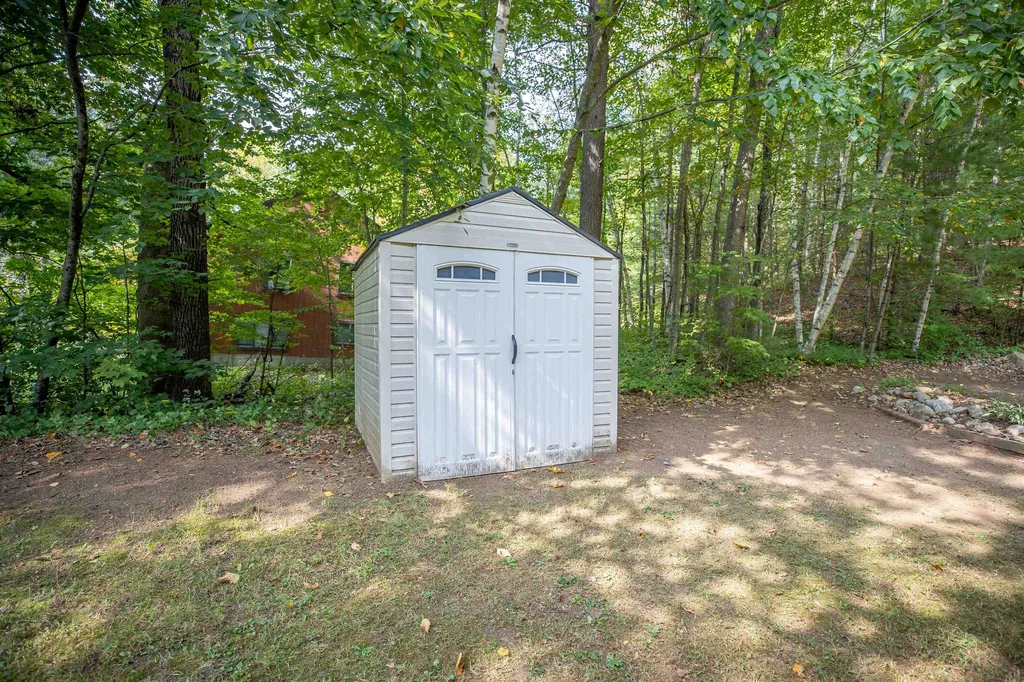 126 Walnut Hill Road Derry NH 03038