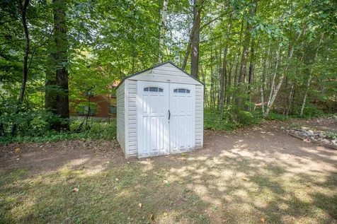 126 Walnut Hill Road Derry NH 03038