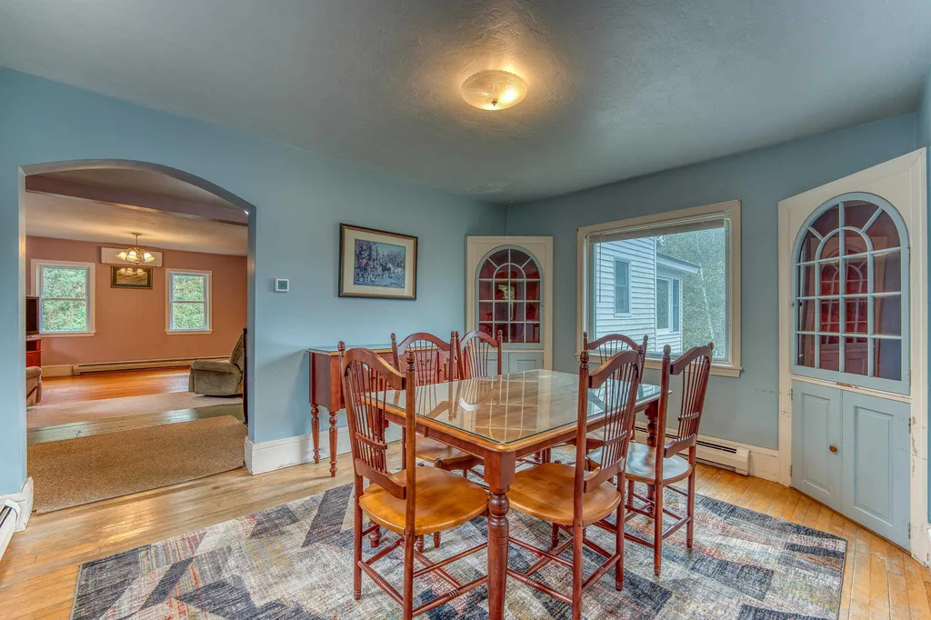 25 Thompson Street Ashland NH 03217