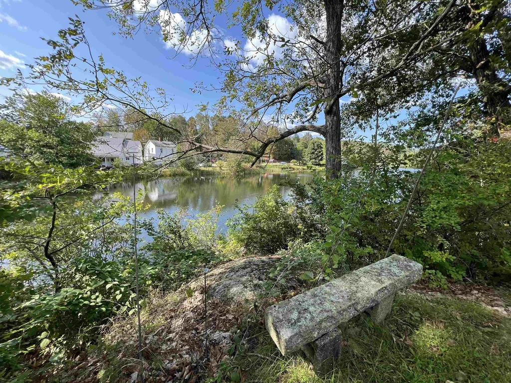 25 Thompson Street Ashland NH 03217