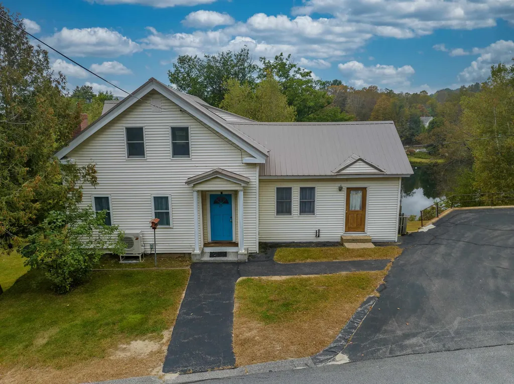 25 Thompson Street Ashland NH 03217