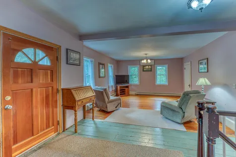 25 Thompson Street Ashland NH 03217