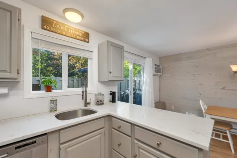 60 Weirs Road Gilford NH 03249