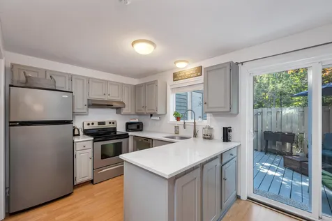 60 Weirs Road Gilford NH 03249